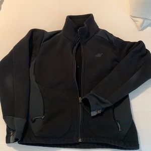 Eastern Mountain Sports Black Fleece Jacket — SIZE SMALL!